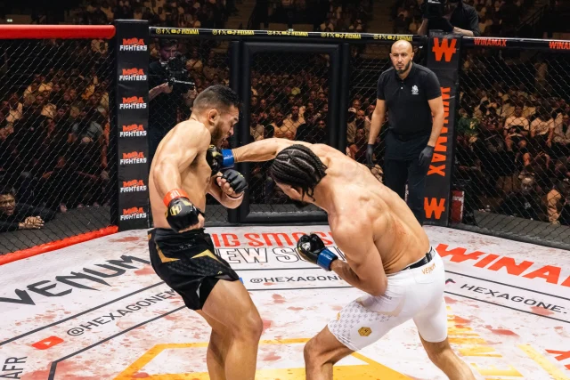 À chacune de ses sorties, la pépite invaincue toulousaine Owen Jason nous offre un SPECTACLE ! 👀

Il affronte l’un des combattants les plus complets de sa catégorie, le dangereux Moldave Nicolae Bivol, en MAIN EVENT ! 🚨

Il est l’un des meilleurs combattants en -70 kg du circuit et ex demi-finaliste du tournoi à 100 000 € ! 🏆

🚨 Nicolae Bivol affronte la pépite Owen Jason en MAIN EVENT au Zénith de Toulouse !

Il veut se rapprocher de la ceinture des -77 kg. Lui aussi Toulousain, Mahamadou Soukouna compte bien réaliser une grande performance ! 🏅👊

Face à lui, Élie Caille, qui ne compte qu’une seule défaite sur ses 7 combats depuis 2023, ne compte pas lui laisser une chance. ❌

LE GUERRIER PAR EXCELLENCE ! ⚔️

David Sipra compte bien déclencher une énorme GUERRE devant son public ! 🚨

Il devra s’occuper d’un problème face à lui : Bruno Lauret, qui est prêt à répondre ! 🥊

Il est sorti victorieux de son combat avec une ENORME SOUMISSION devant les 12 000 personnes de la LDLC Arena de Lyon le 12 juin ! 🏟️

Le Toulousain Nessim Khettou fera face au jeune Mohamed Aziz Ouertateni. 🔥

Considéré comme l’un des combattants les plus puissants en -61 kg, Ugo Vidal va enfin faire ses débuts professionnels le 25 septembre ! 🚨

Il devra prouver d’entrée de jeu en affrontant le Toulousain Morgan Thong. 👊

Morgane Dehaye devra assumer son statut de combattante la plus spectaculaire du MMA FRANÇAIS le 25 septembre prochain au Zénith de Toulouse.

Face à elle, la spécialiste du karaté Alison Canot ! 🥋⚡️